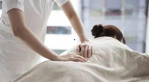 推油按摩av下载,揭秘推油按摩AV下载背后的秘密