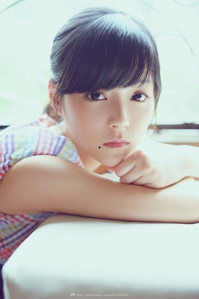 褐色皮肤美女系列av,美女系列AV的视觉盛宴